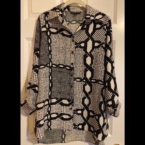 EUC mishca hi-low long blouse.